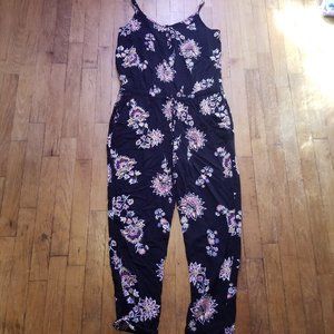 Old Navy Black Floral Sleeveless Spring Jumpsuit medium
